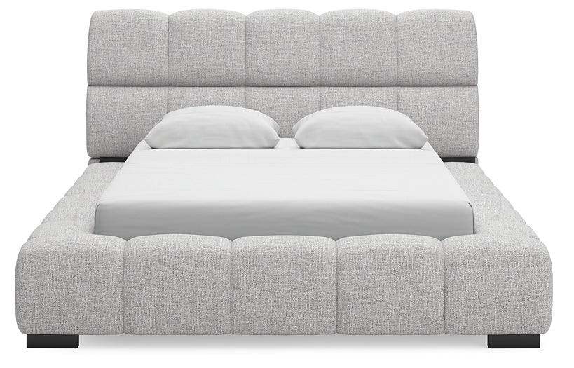 Grendusk  Upholstered Bed