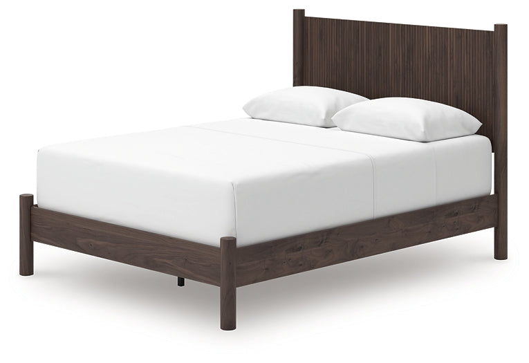 Pamytta  Panel Bed