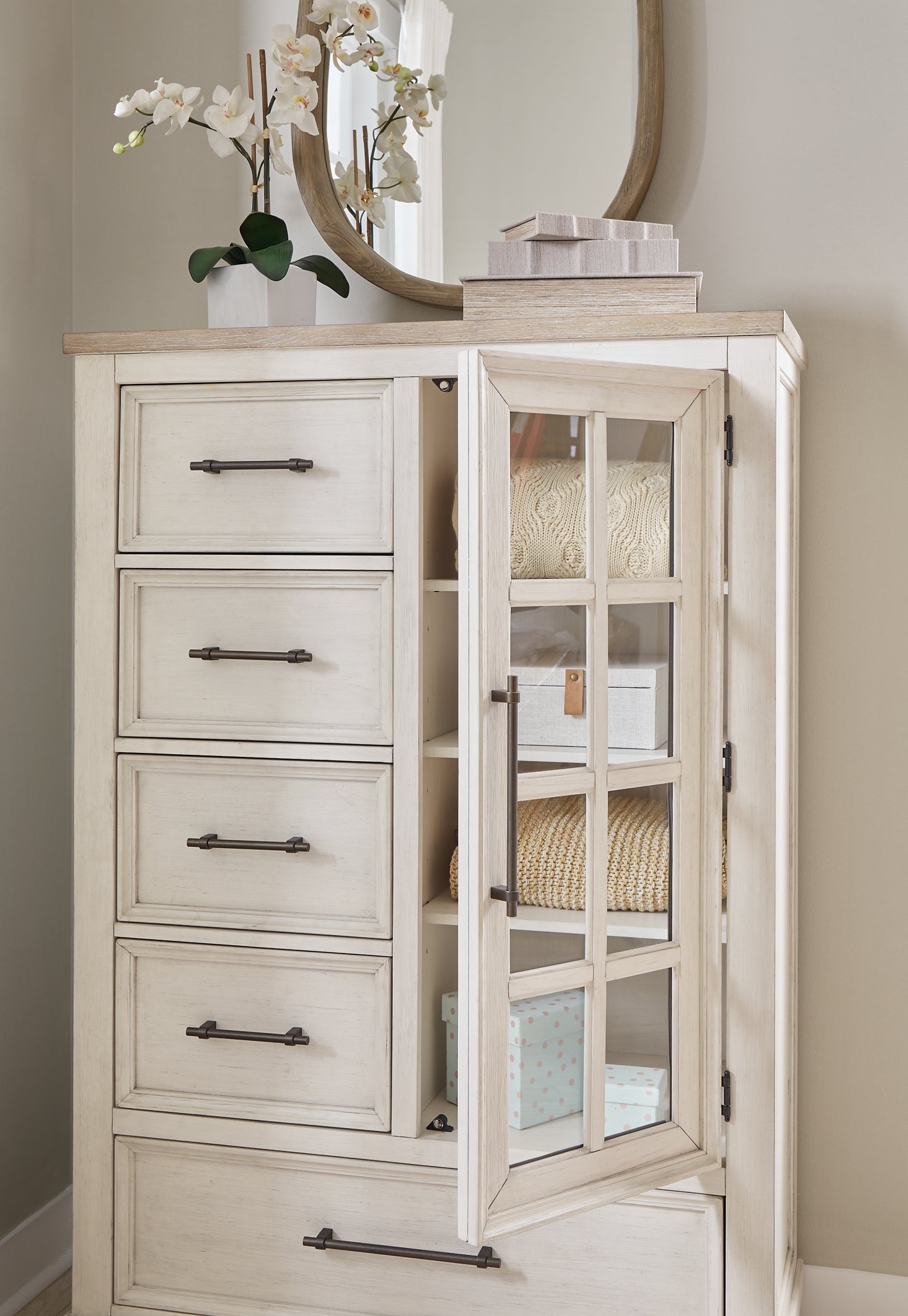 Shaybrock Queen Panel Bed with Mirrored Dresser and Chest
