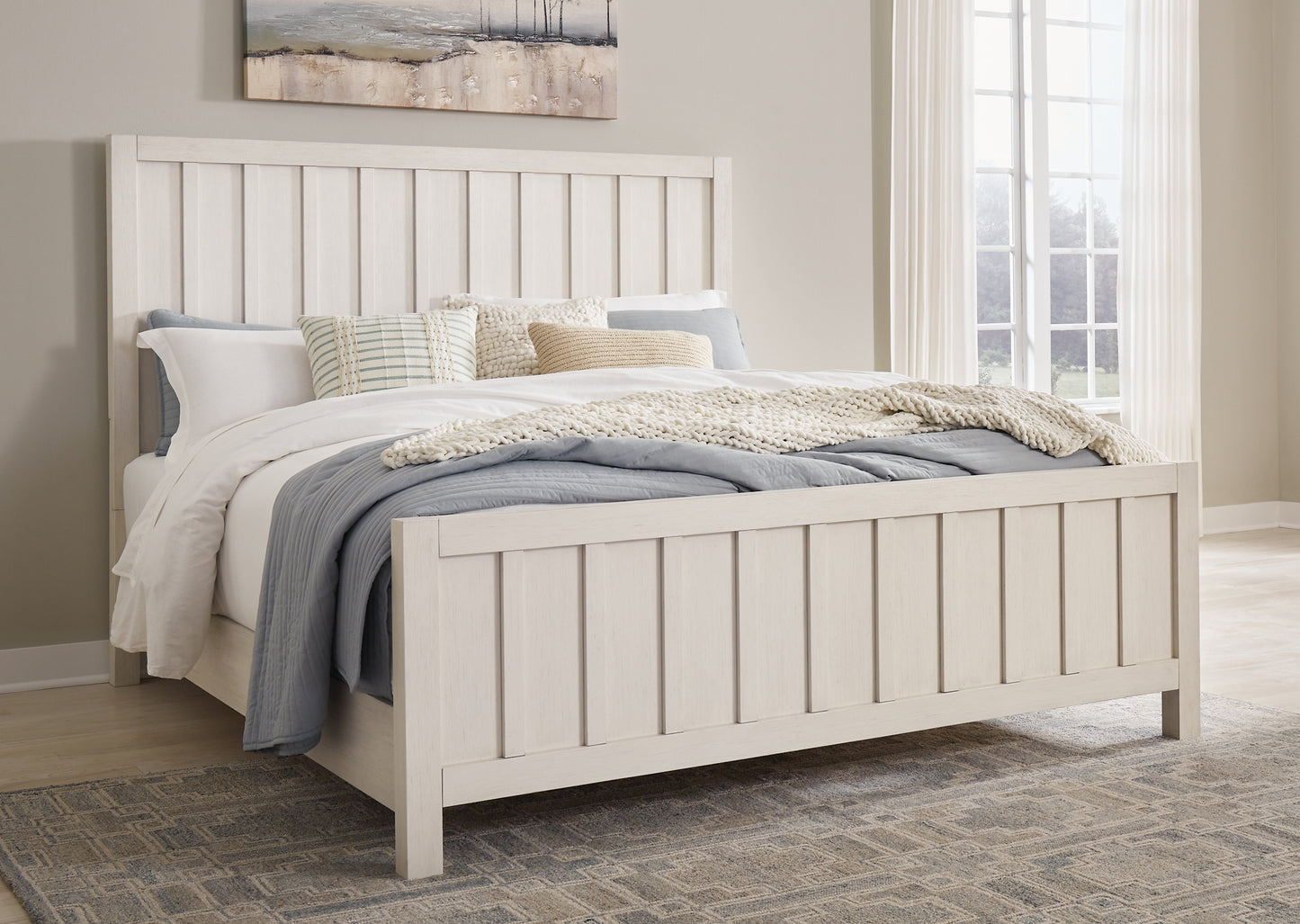 Shaybrock Queen Panel Bed with Mirrored Dresser
