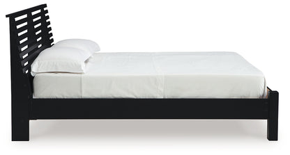 Danziar Full Slat Panel Bed