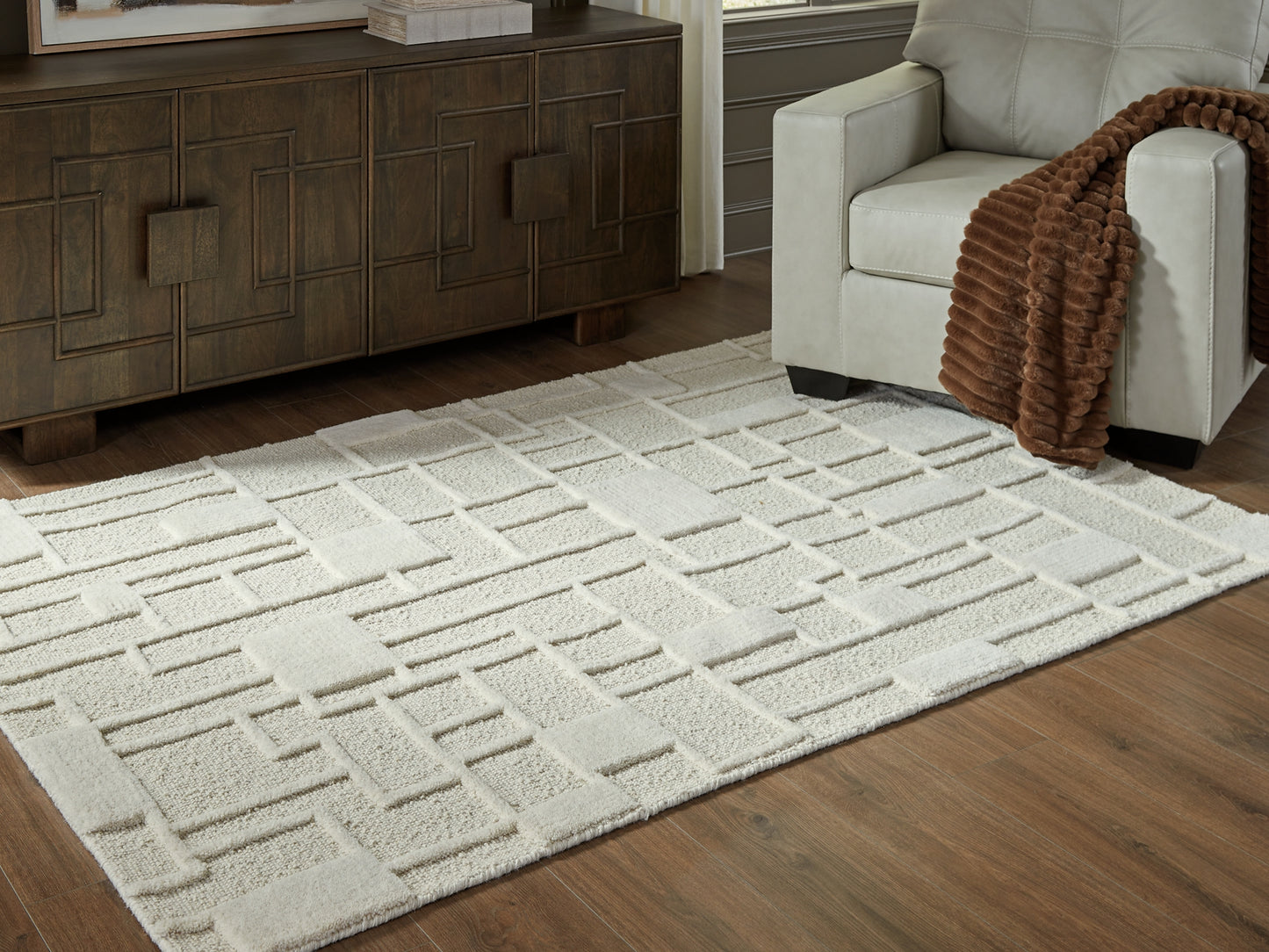 Empriss Medium Rug