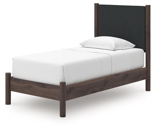 Pamytta  Upholstered Panel Platform Bed