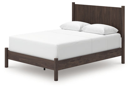 Pamytta  Panel Bed