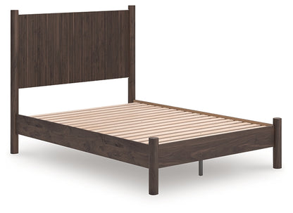 Pamytta  Panel Platform Bed