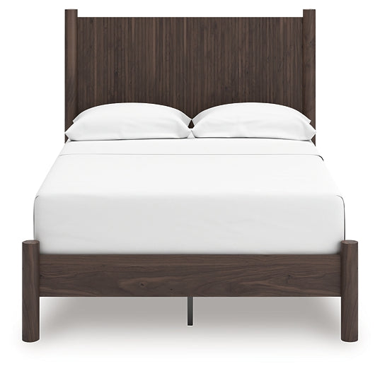Pamytta  Panel Platform Bed