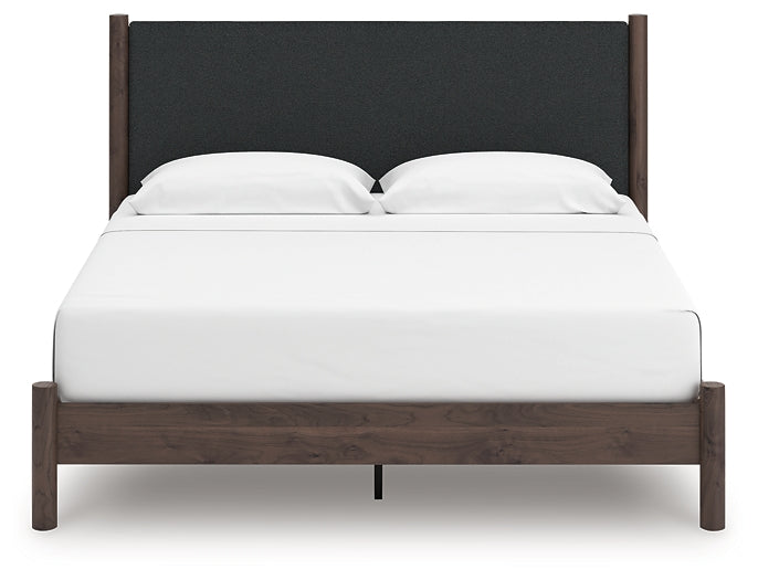 Pamytta  Upholstered Panel Platform Bed