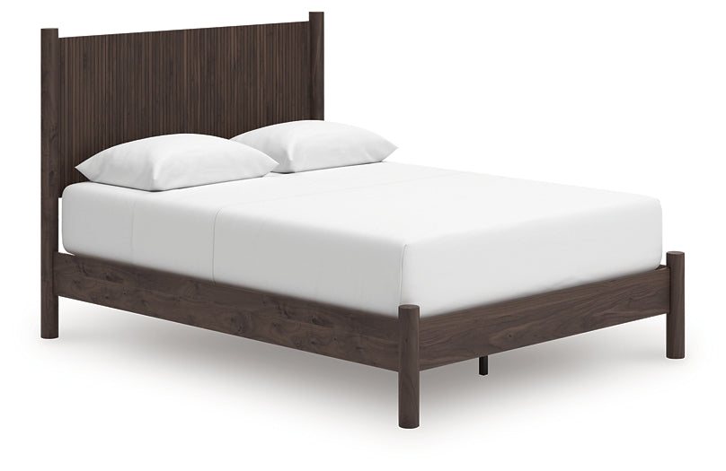 Pamytta  Panel Platform Bed