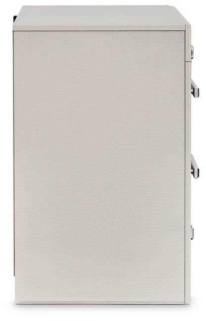 Zyniden Queen Upholstered Panel Headboard with Mirrored Dresser and Nightstand