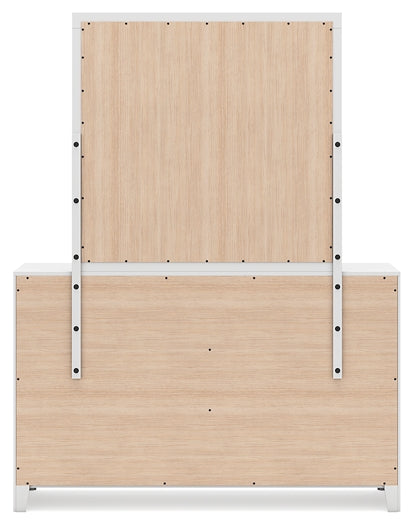 Binterglen Full Panel Bed with Mirrored Dresser, Chest and Nightstand