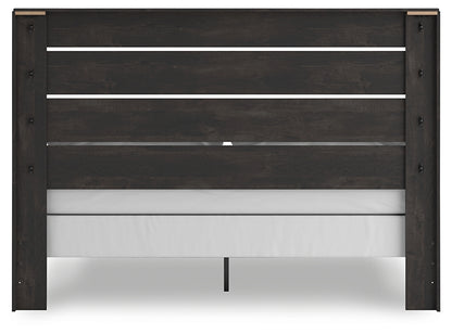 Hollivern King Panel Bed with Mirrored Dresser and Chest